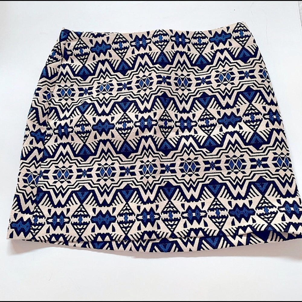 H&M Divided Jacquared Cobalt Blue Aztec Print Mini Skirt (size 2)